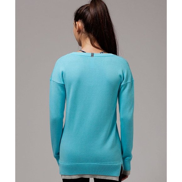 IVIVVA Sweater - Picture 3 of 9